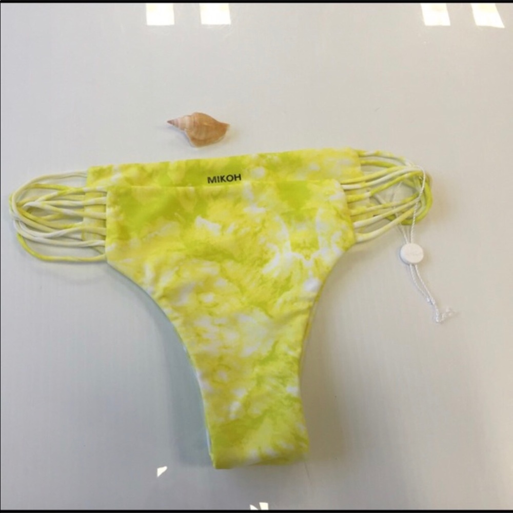 Mikoh brand new medium bottoms